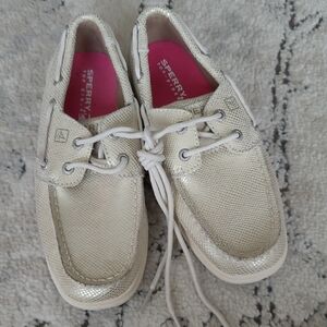 Sperry Girls Intrepid Gold Leather Boat Shoes 1.5M